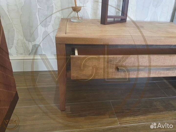 Тумба прикроватная