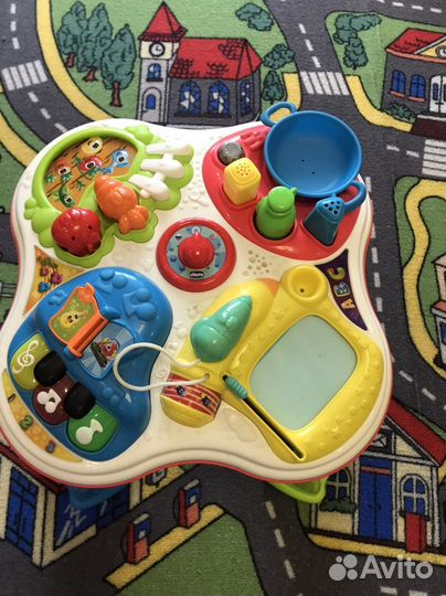 Развивающий столик chicco