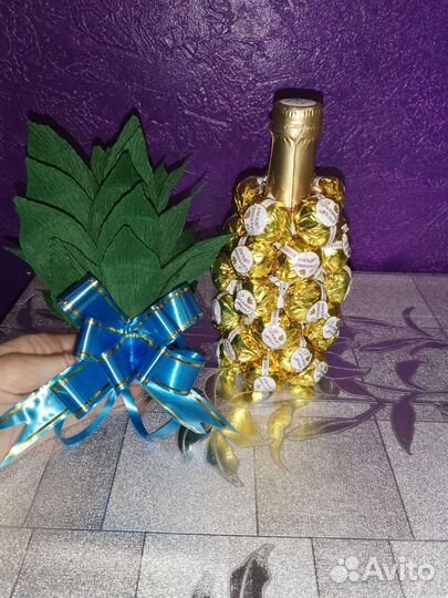 Ананас из конфет
