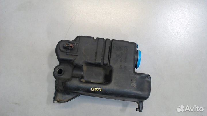 Бачок омывателя Nissan Titan, 2004