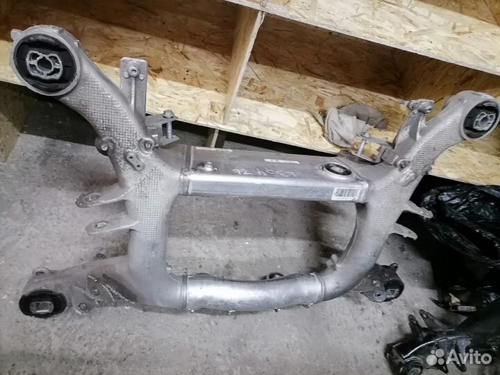 Подрамник, балка заднего моста bmw m8 m5 f90