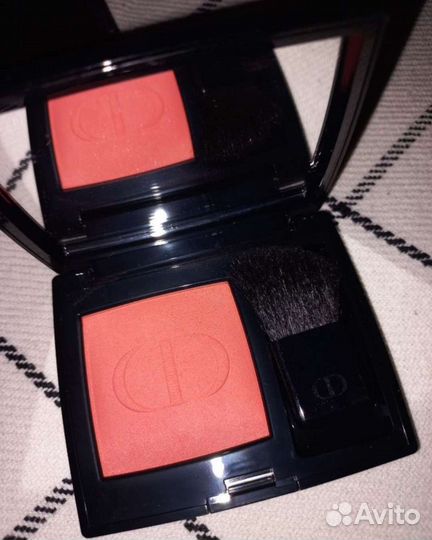 Румяна dior