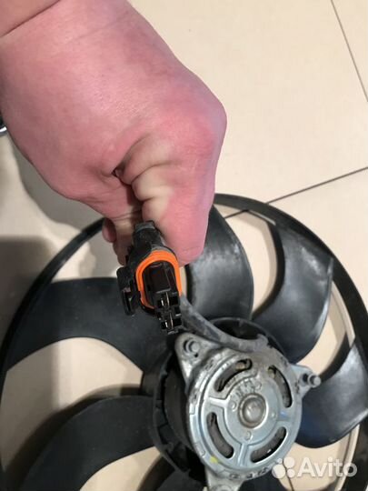 Вентилятор радиатора большой range rover evoque