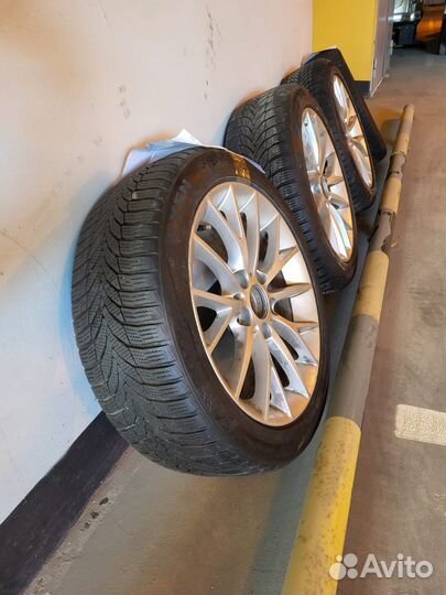 Комплект зимних колес R17 с дисками