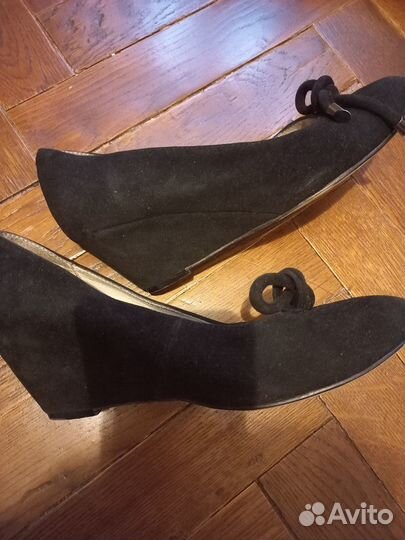 Женская обувь