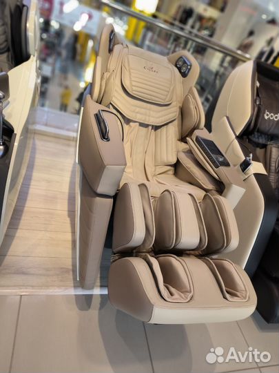 Массажное кресло Casada alphasonic 3