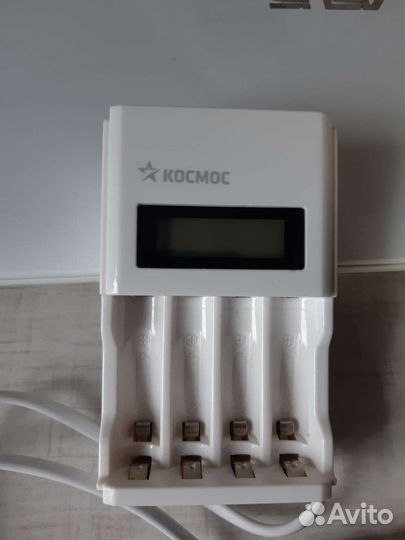 Автоматическое зарядное устройство Космос кос505