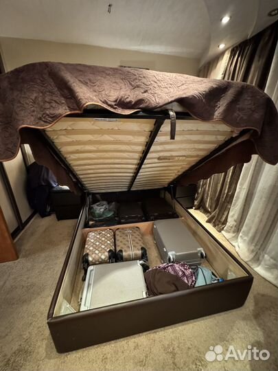 Кровать с мотоасом