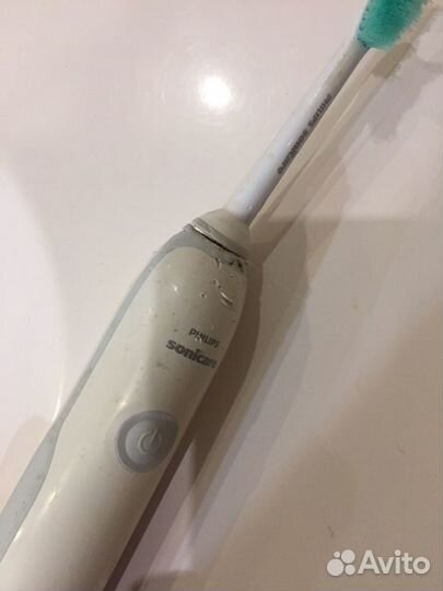 Электрическая зубная щетка philips sonicare