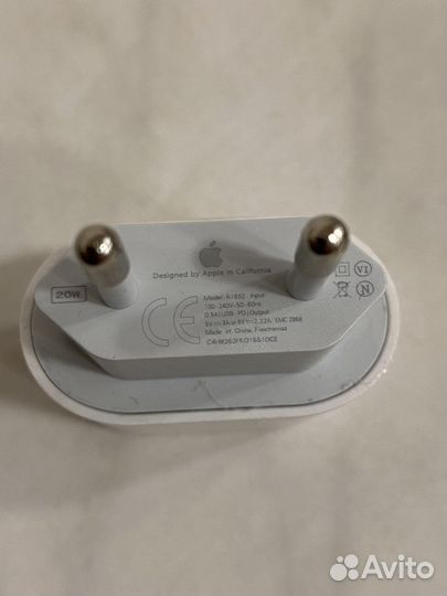 Зарядка на iPhone 20w