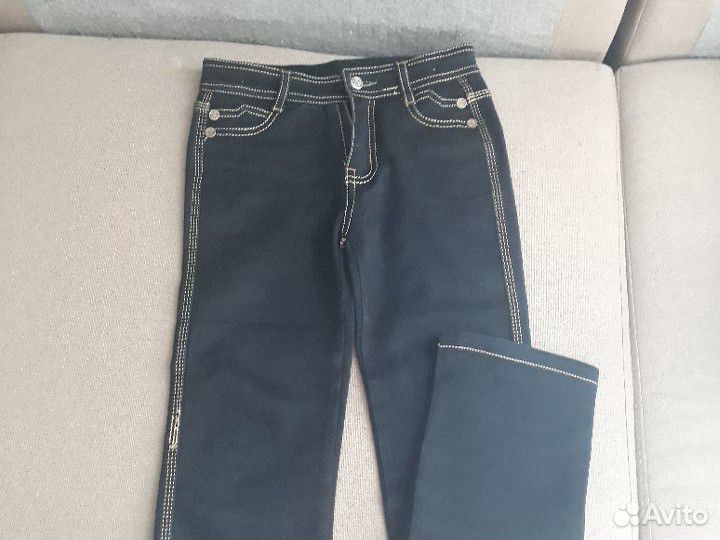 Джинсы новые