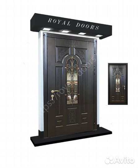 Парадная металлическая дверь