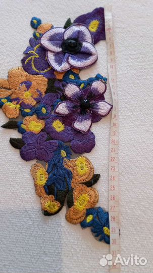 Предложите свою цену Цветы, пришивные на одежду