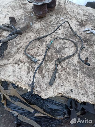 Задний датчик абс от Ниссан Кашкай J11