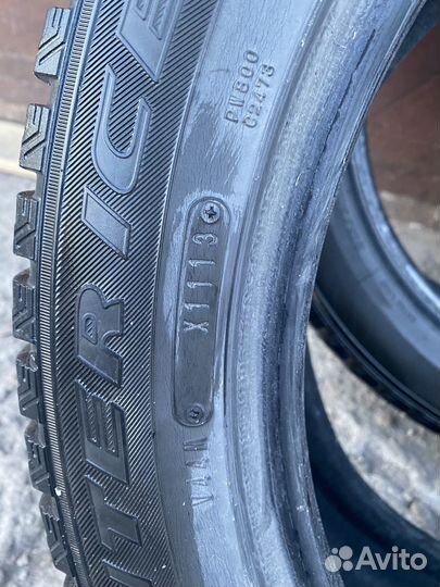 Dunlop SP Winter Ice 01 215/50 R17 T