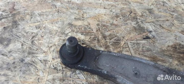 Рычаг передний левый Opel Insignia