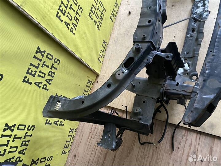 Рамка радиатора (телевизор) Honda Civic (fd1) 200