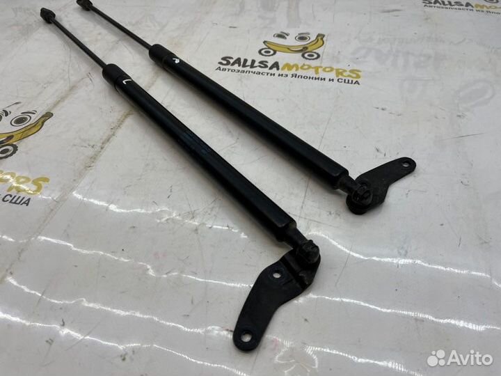 Амортизатор багажника Volkswagen Touareg 7P5 NF