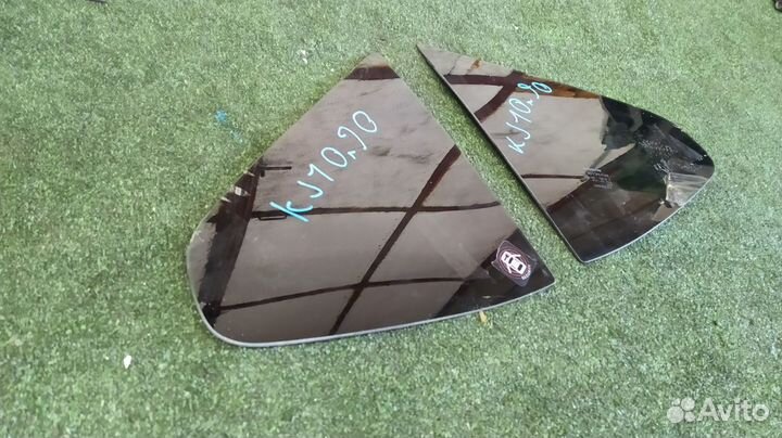 Стекло собачника пара Nissan Dualis KJ10 MR20DE