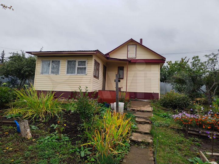 Дом 40 м² на участке 5 сот.