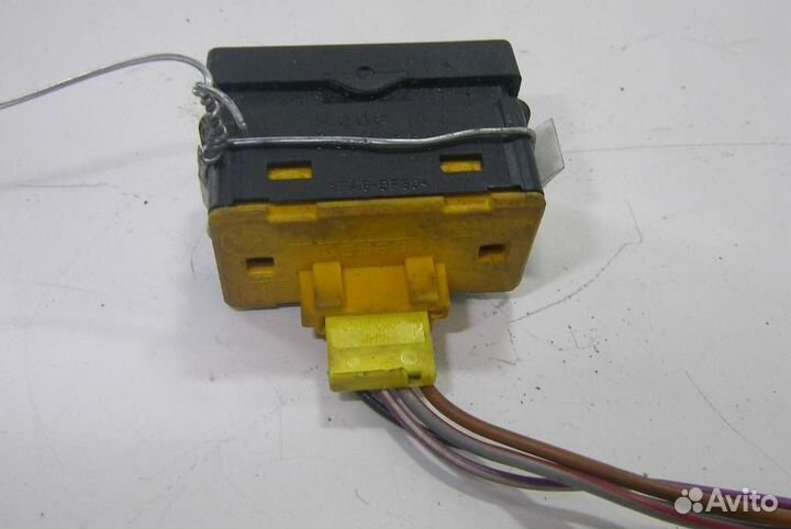 Кнопка стеклоподъемника BMW 3-Series/M3