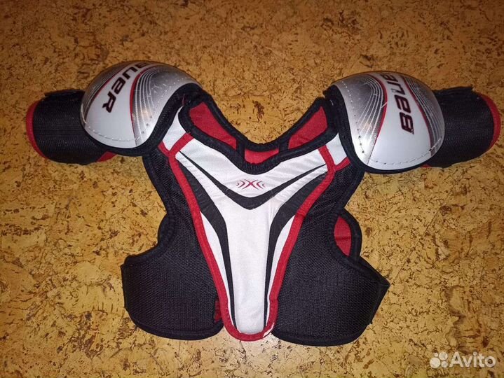 Хоккейный нагрудник Bauer на 4-6 лет