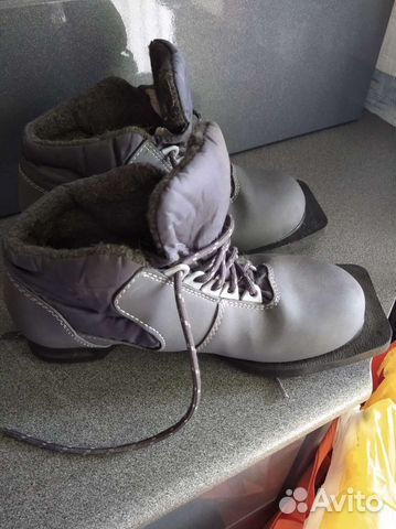 Лыжные ботинки