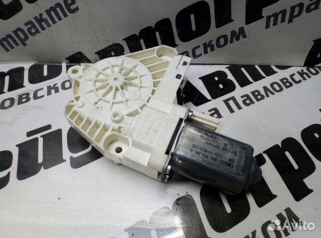 Мотор стеклоподъемника передний левый Audi Q5 8R