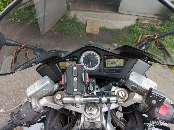 Мотоцикл Honda VFR 800 2006