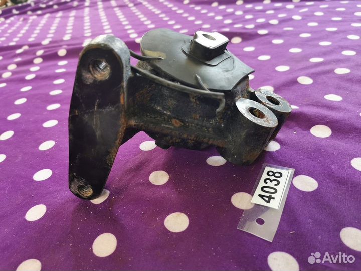 Подушка крепления двигателя