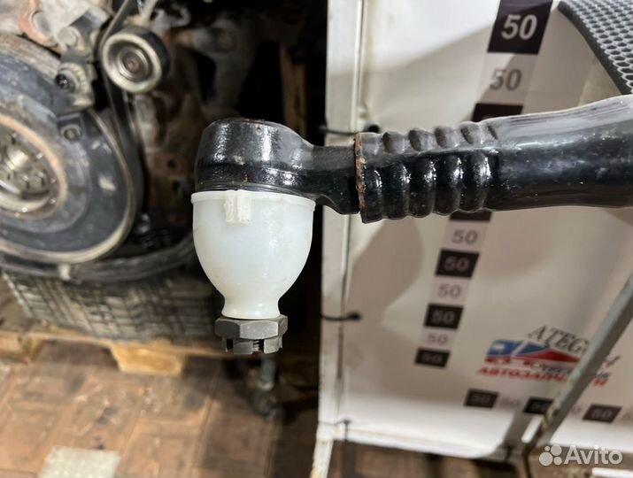 Б/У Б/У Тяга рулевая поперечная Запчасть