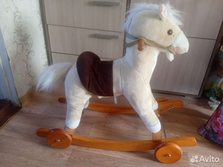 Качалка лошадь