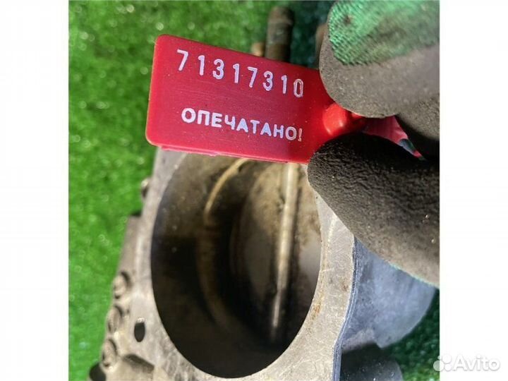 Заслонка дроссельная Audi A4 2001