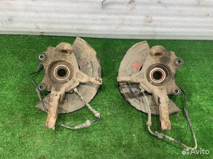 Кулак поворотный передний Renault Duster универсал