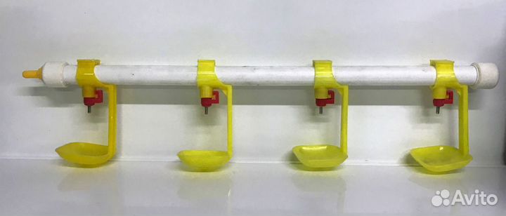 Поилка ниппельная для взрослой птицы