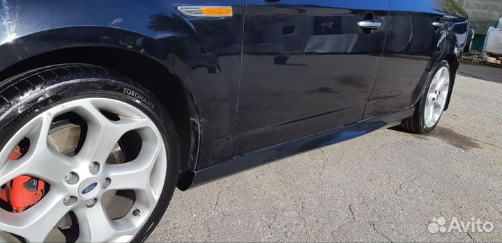 Пластиковые накладки порогов Ford Mondeo IV