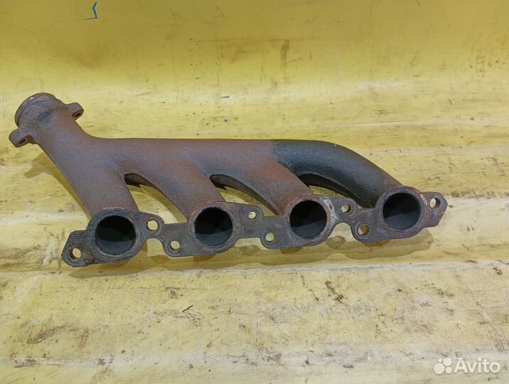 Коллектор выпускной Mercedes Benz W124 1984-1995