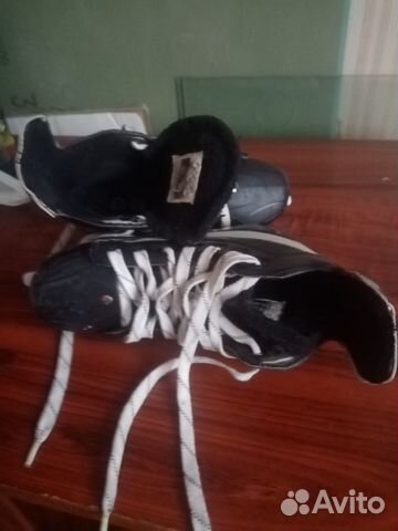 Продам коньки детские