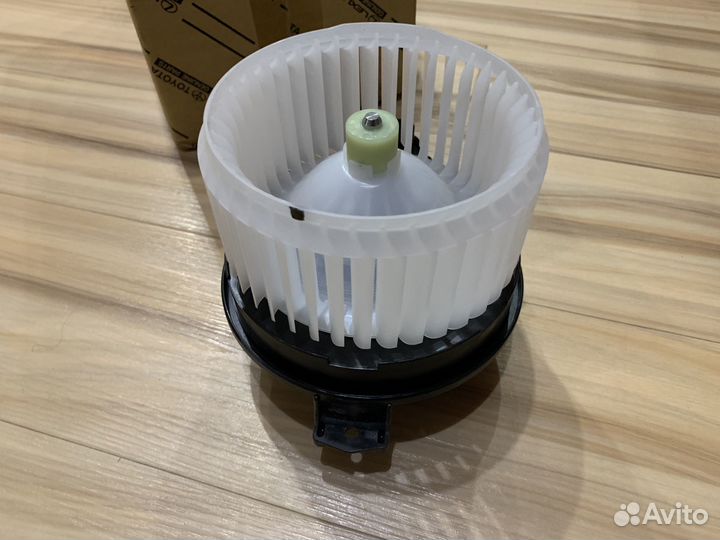 Моторчик печки Toyota 87103-0K391