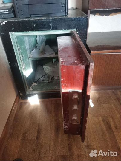 Сейф металлический бу