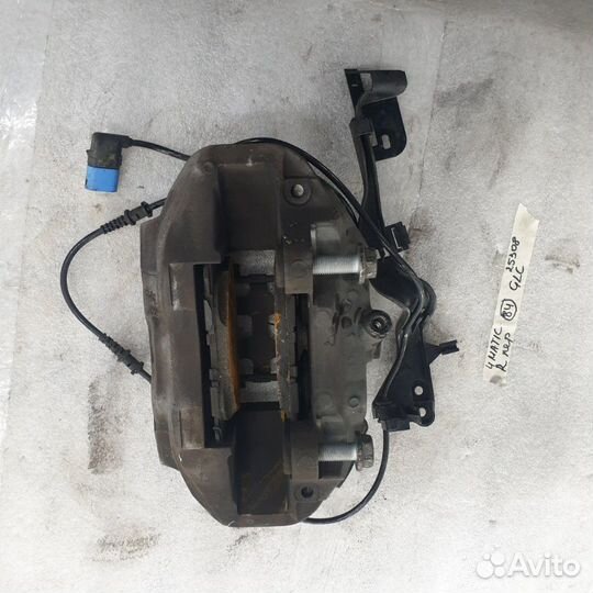 W253 Mercedes Glc W213 суппорт тормозной передний