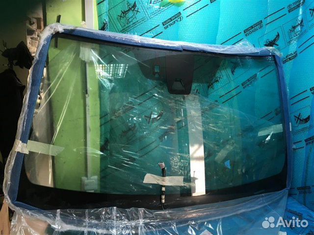 Стекло лобовое (ветровое) Toyota Highlander Iii