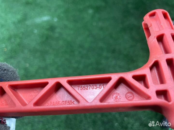 Механизм аварийной разблокировки Bmw X5 E70 N52B30