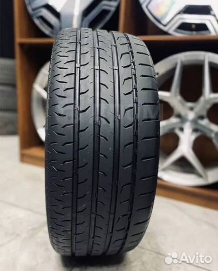 Continental MaxContact MC6 235/45 R18 98Y