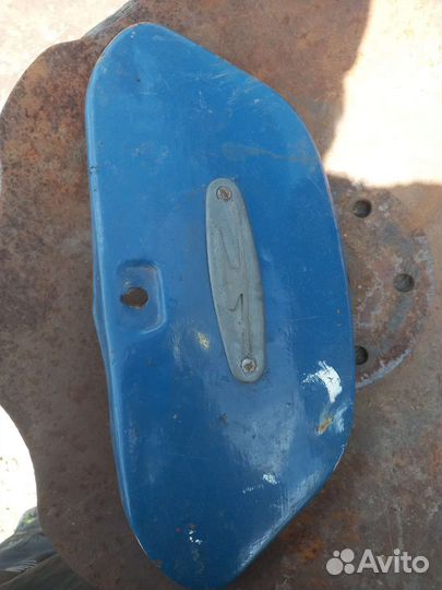 Крышка бардачка минск