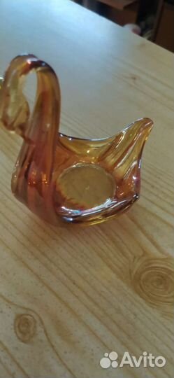 Статуэтка лебедь