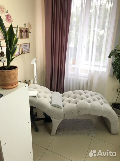 Кушетка для наращивания ресниц