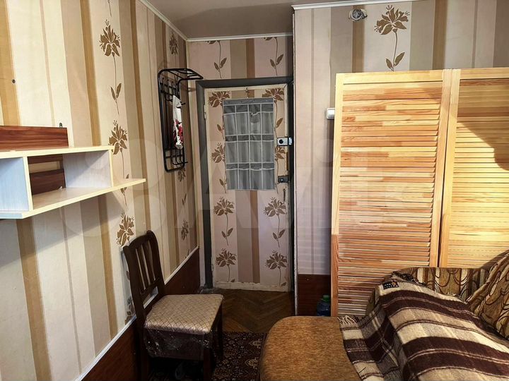 Комната 9 м² в 2-к., 2/5 эт.