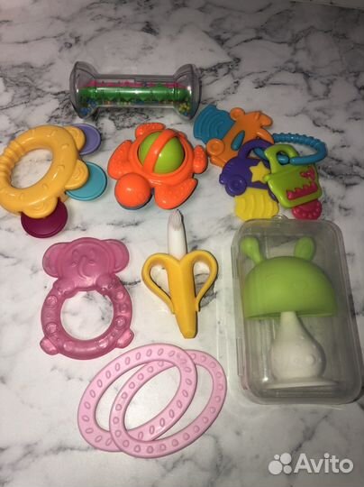 Погремушки, прорезыватели