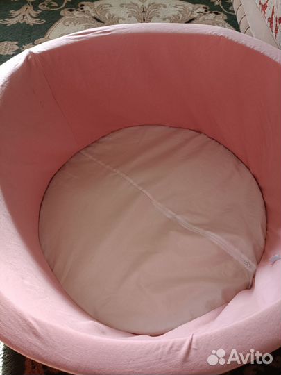 Сухой бассейн с шариками